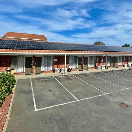 Werribee Motel And Apartments Екстер'єр фото