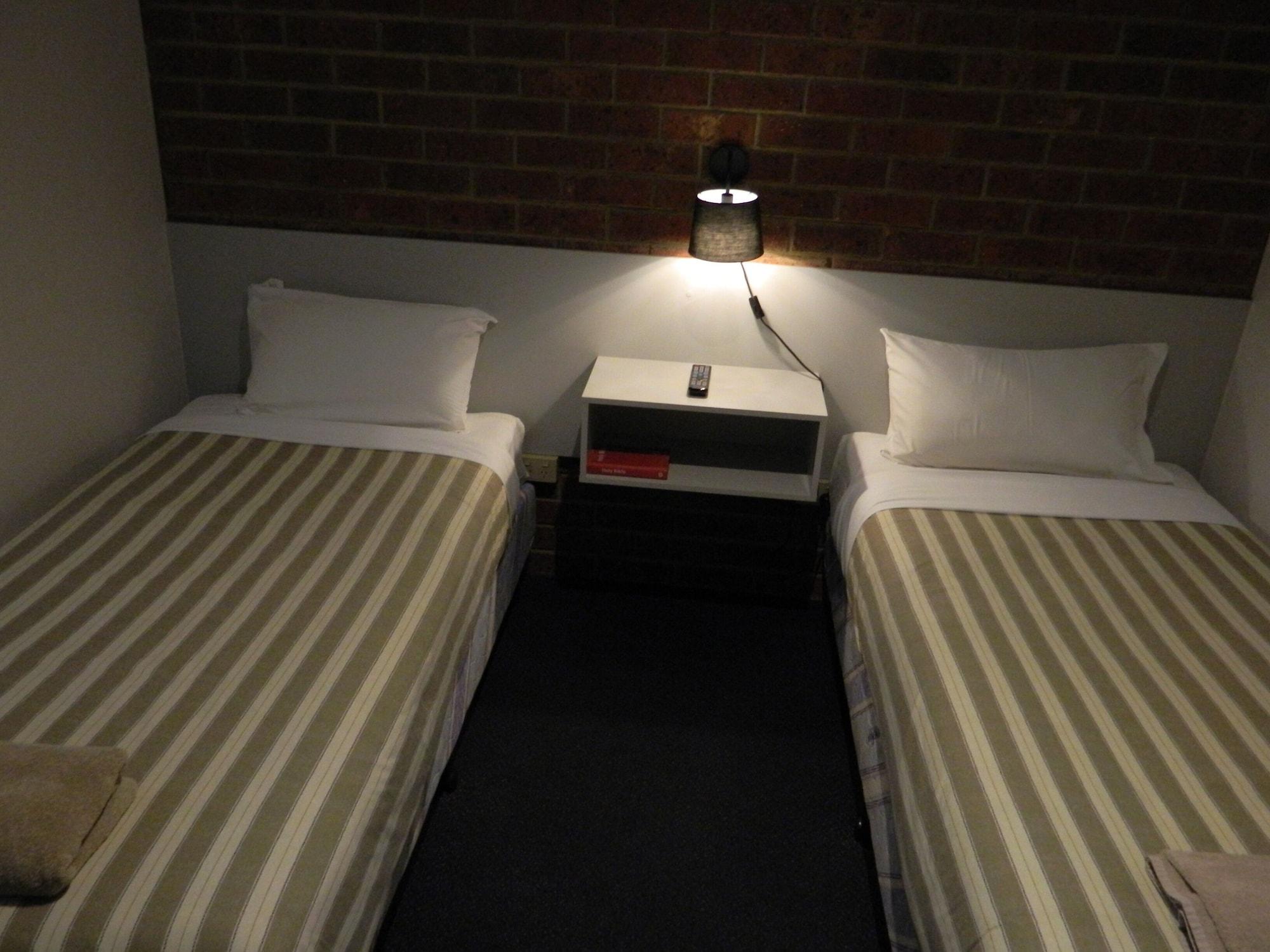 Werribee Motel And Apartments Екстер'єр фото
