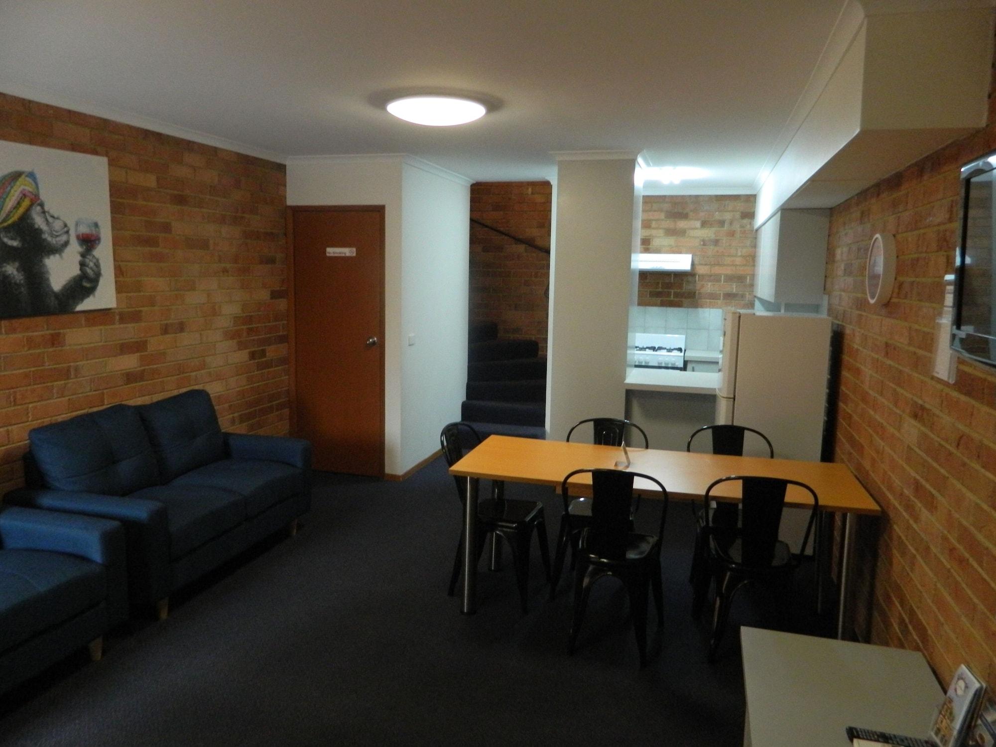 Werribee Motel And Apartments Екстер'єр фото