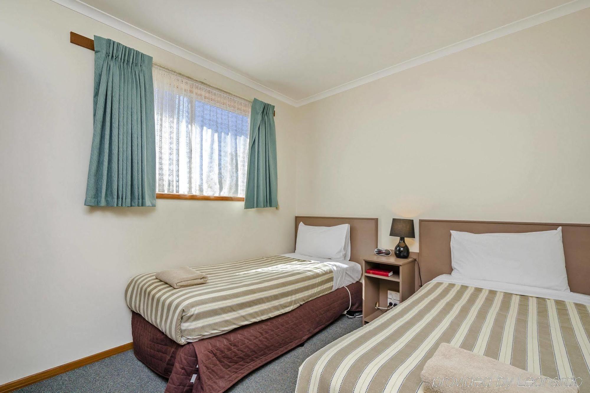 Werribee Motel And Apartments Екстер'єр фото
