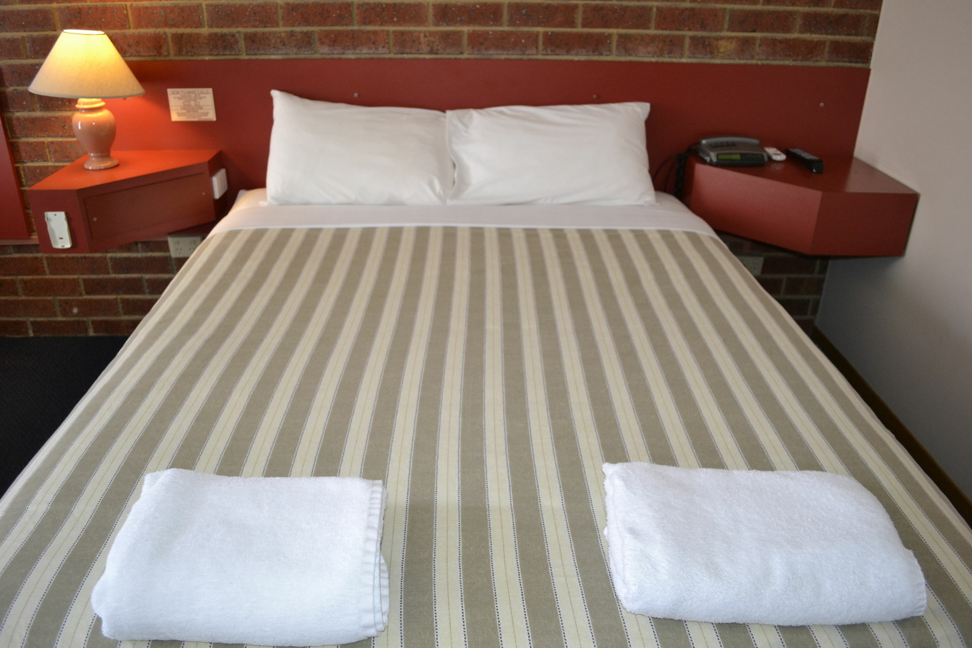 Werribee Motel And Apartments Екстер'єр фото