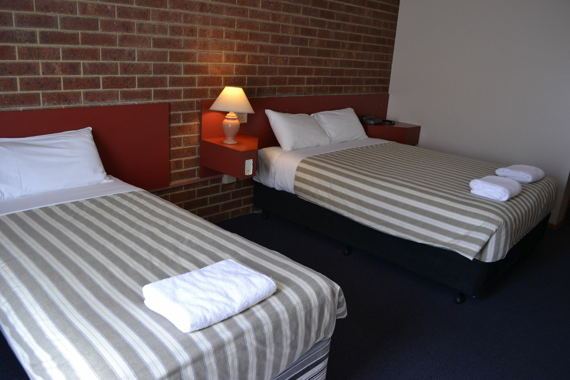 Werribee Motel And Apartments Екстер'єр фото